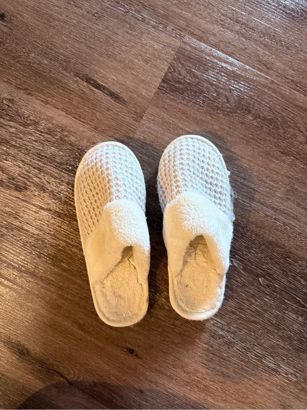Cozy Waffle Knit Indoor Slippers in Ivory